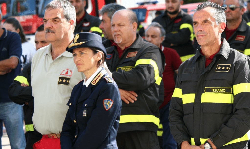 Foto Teramo Ci Saluta E Va In Pensione Lispettore Giancarlo