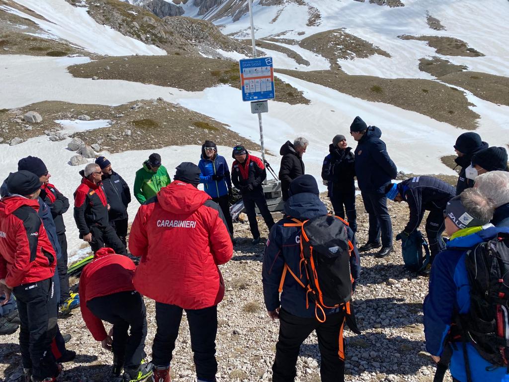 FOTO | Rischio valanghe, giornata dimostrativa al Campo ARTVa: formazione e prevenzione per salvare vite umane