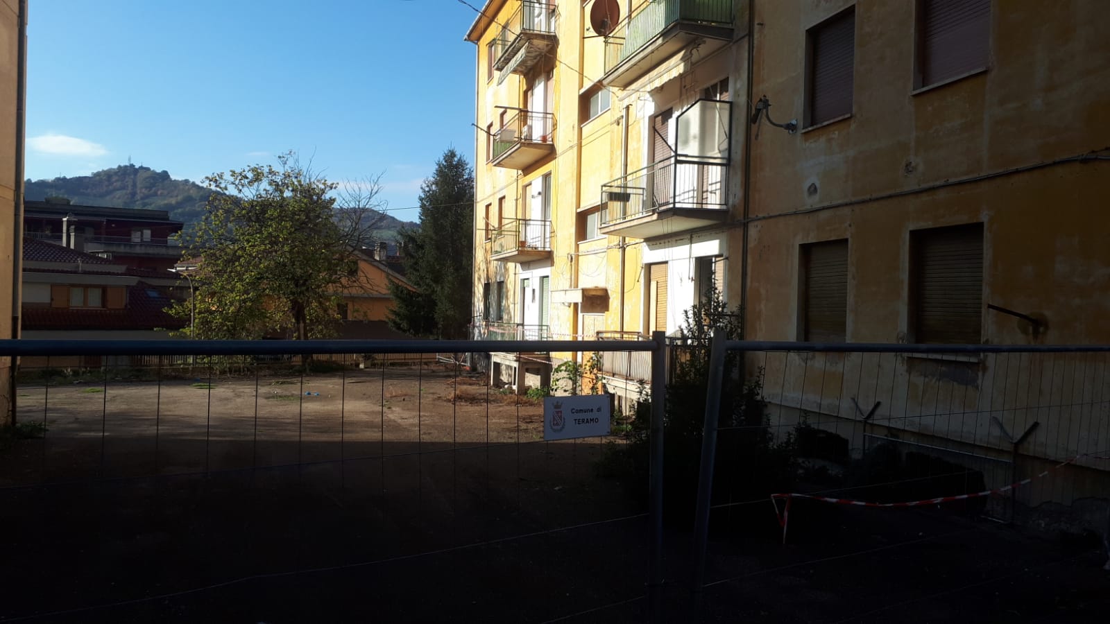 sfondo del liceo dei morti 1080p